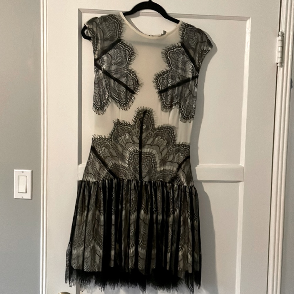 ASOS Wht/Blk Lace Dress, Size 6